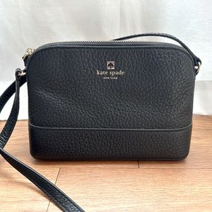 KATE SPADE SMALL BLACK LEATHER CROSSBODY